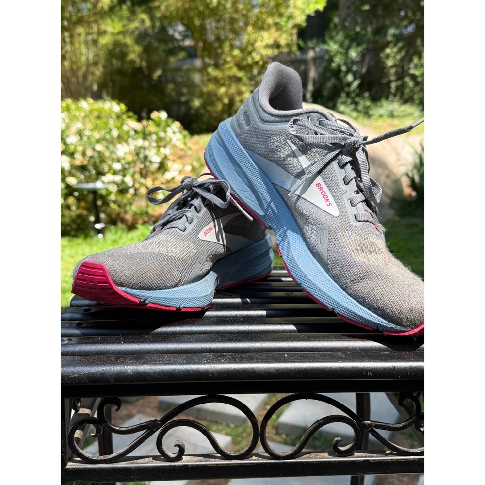 Brooks Women's Gray and Pink Running Sneakers